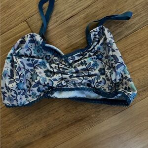 Women’s floral bralette